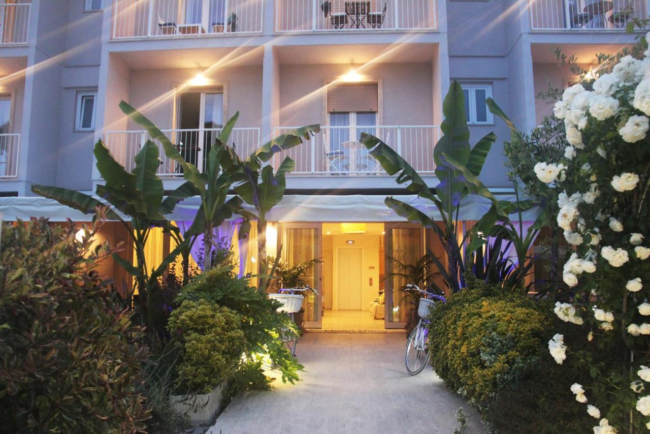Hotel Bijou Forte dei Marmi Exterior foto